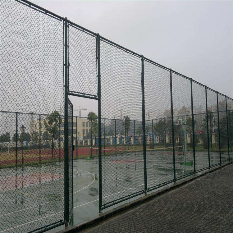 上海套管式足球场围栏图片4