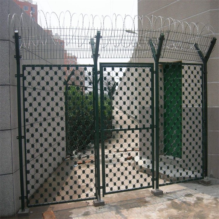 上海监狱梅花刺片防护网图片2