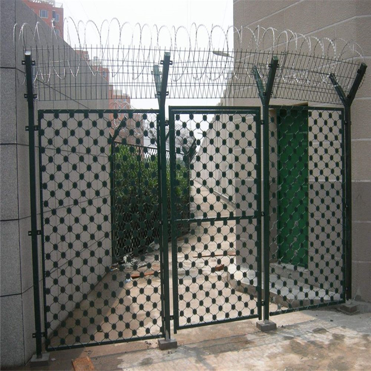 上海v型围墙护栏网图片3