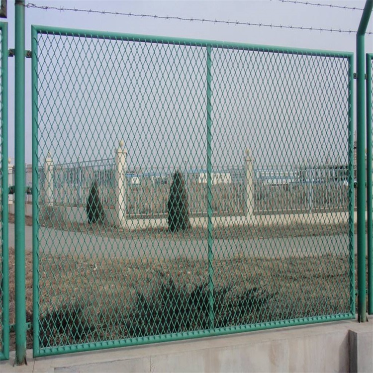 上海桥梁钢板网防护栅栏图片2