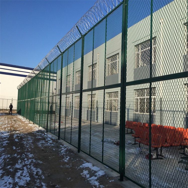 封闭式监狱防护网图片1