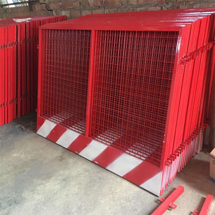 上海施工电梯安全门图片2