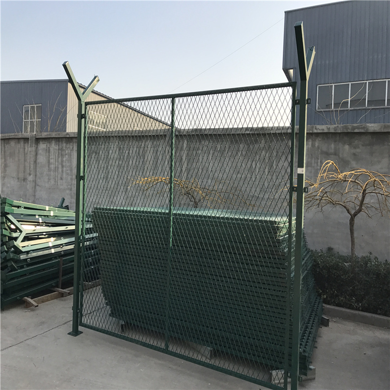 上海监狱菱形孔护栏图片2