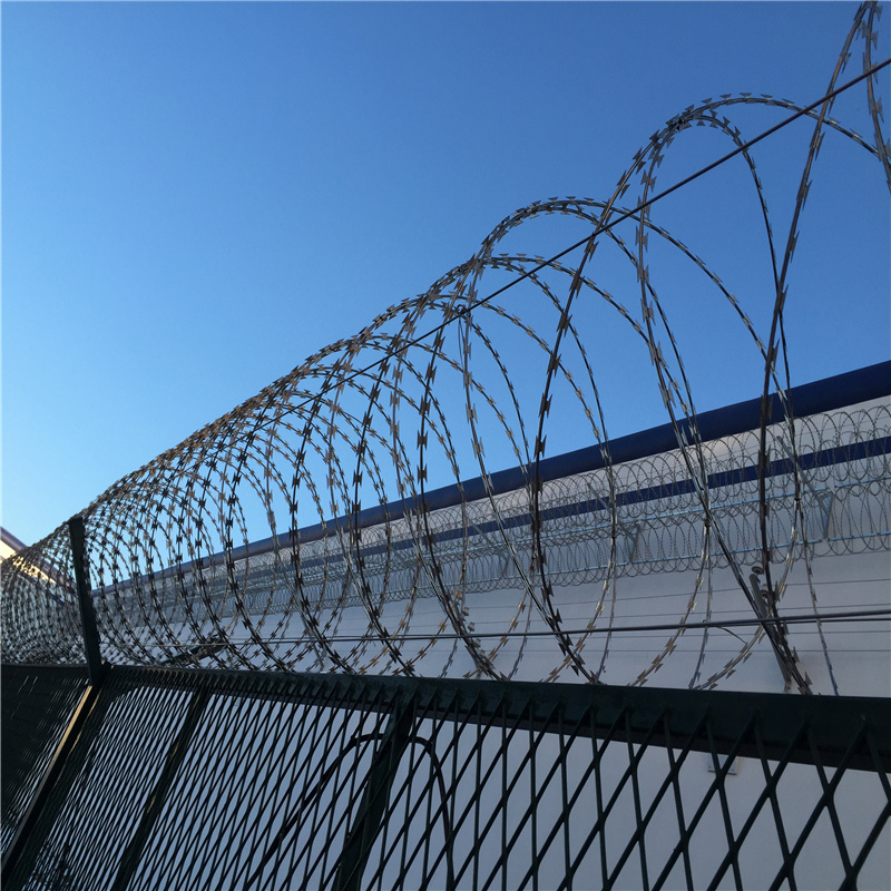 监狱菱形孔护栏图片4