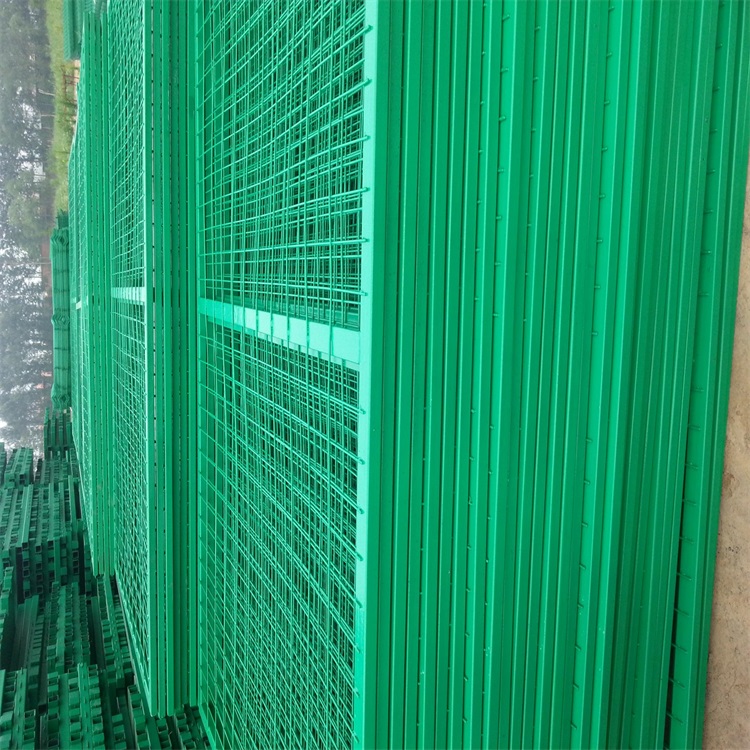 上海C型柱焊接网隔离栅图片1