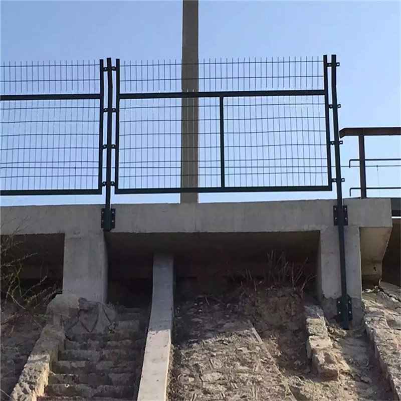 铁路加密金属网片栅栏图片1