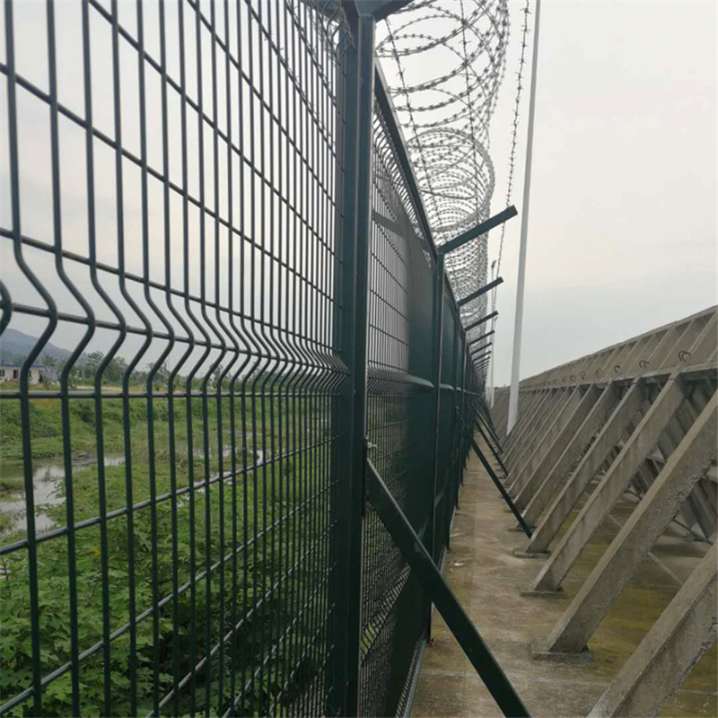 上海机场飞行区Y型护栏网图片2
