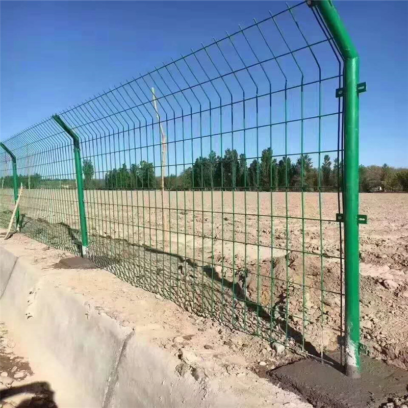 铁丝网护栏图片2