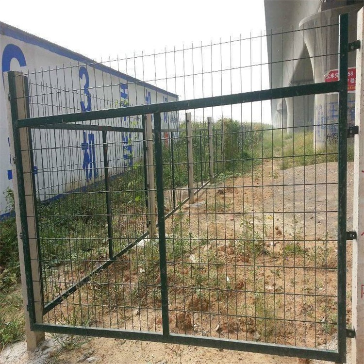 高速铁路桥下防护栅栏图片1