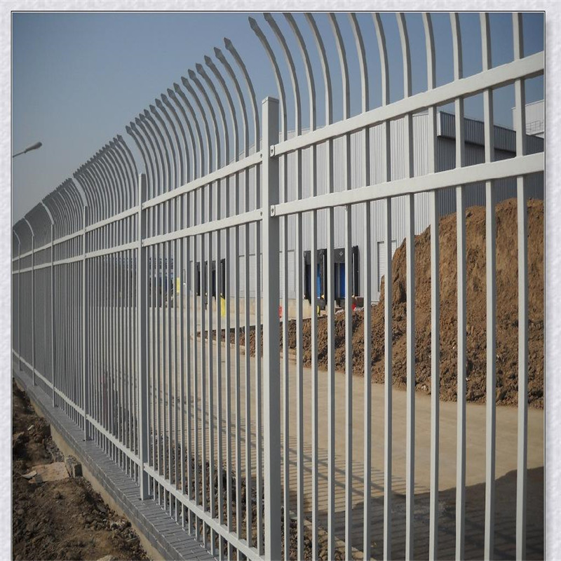 上海单向弯锌钢护栏图片1