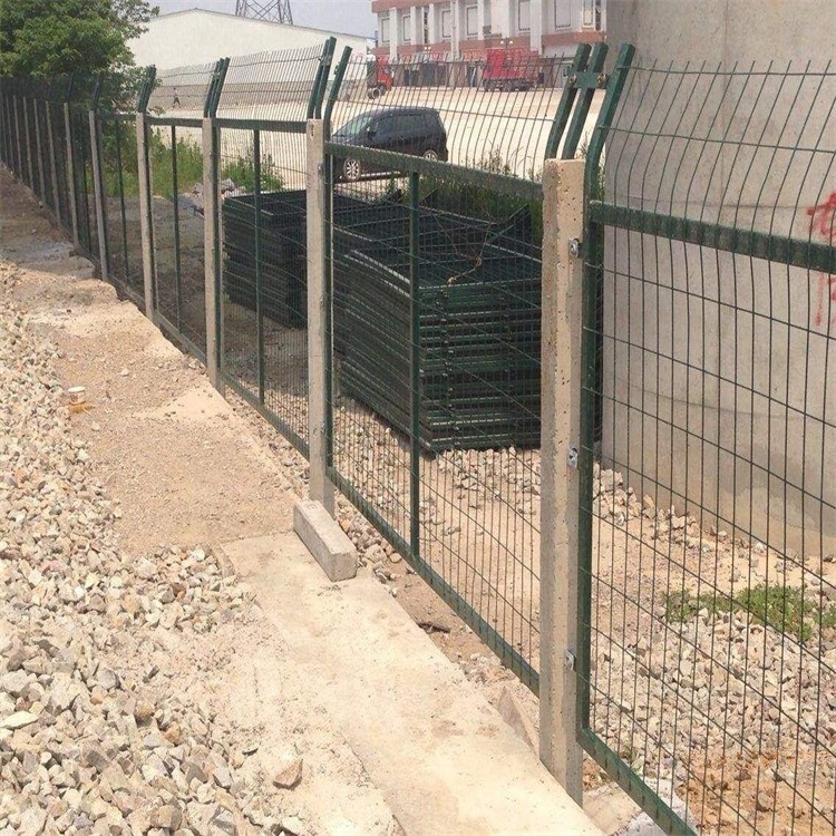 桥下安全防护围栏图片2