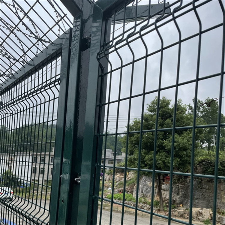 上海监狱钢网墙图片2
