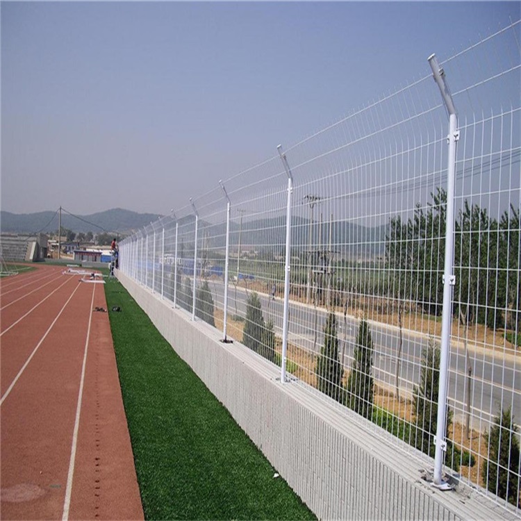 体育场地围栏网