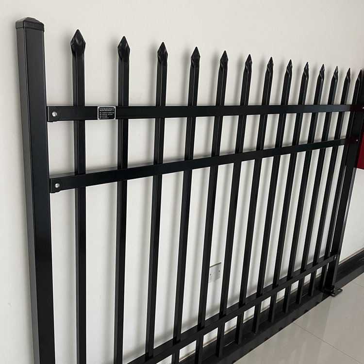 小区锌钢护栏图片2